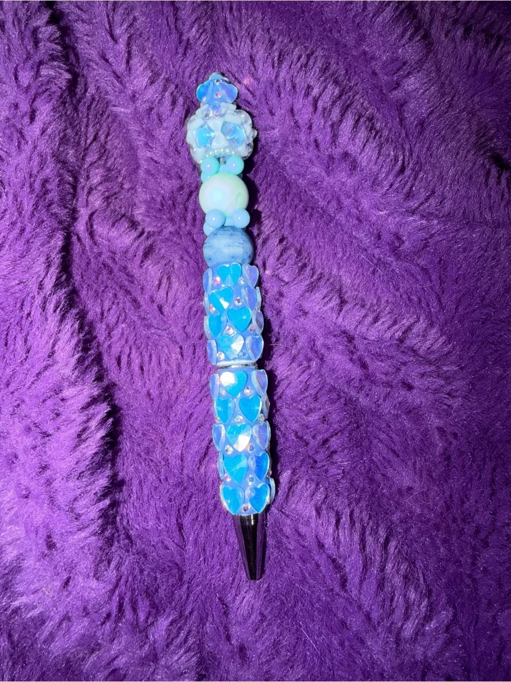 🩵 Handmade Beaded Pen – Iridescent Blue & Heart Sparkle